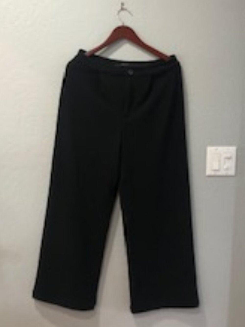 Black trousers